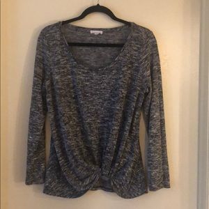 Gray long sleeved scoop neck shirt- Large
